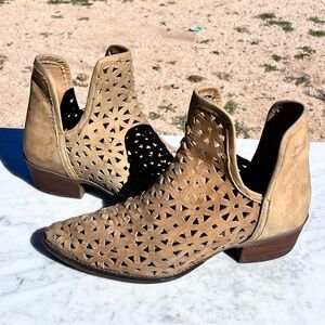 Musse and Cloud, 9, Athena, Brown Leather Cutout Ankle Booties